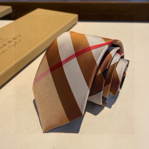 Burberry Men Classic Tie - Picture 5 of 6